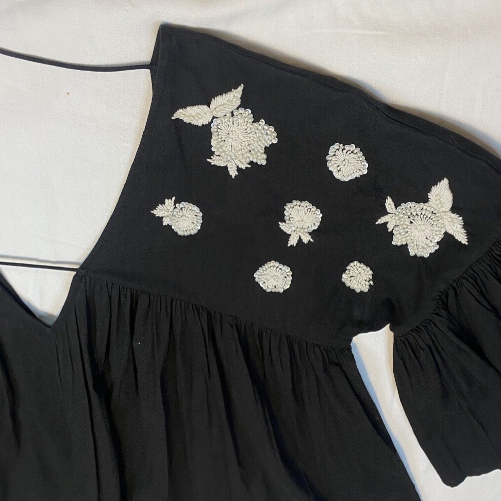 Anthropologie Maeve Size S Harlow Beaded Embroidered Floral Flutter Sleeve Top - Picture 9 of 16